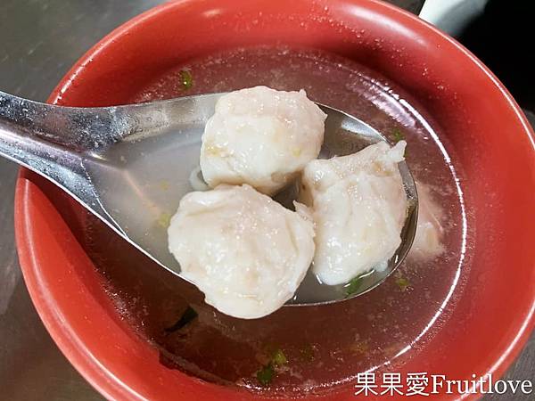 東港正宗肉丸⟩屏東東港市場美食，在地肉圓老店，寵物友善 @果果愛Fruitlove