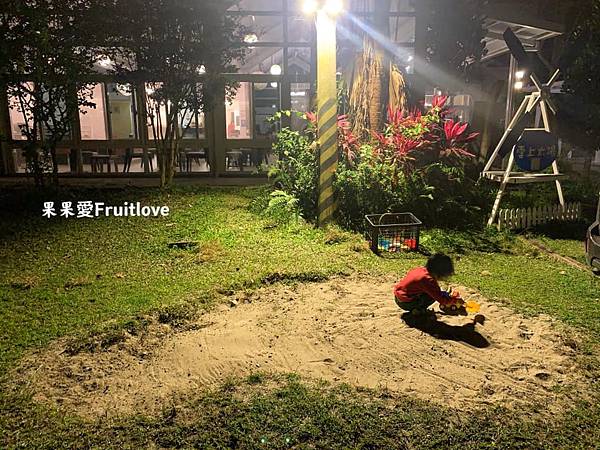 [花蓮住宿]雲上太陽，超狂迎賓餐，整隻桶仔雞端上桌，還有可以睡客房和睡營帳的房型，親子寵物友善 @果果愛Fruitlove