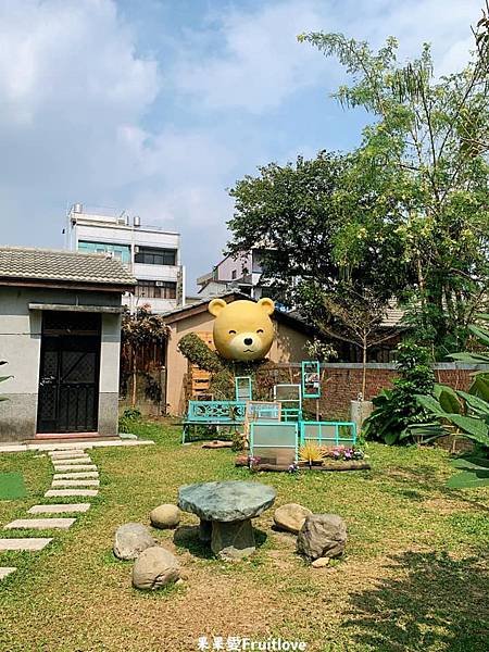 在屏東將軍村裡探訪過去的歷史足跡，漫步村中感受生命延續的美好  集合藝術創作．知識閱覽．在地特色．美食饗宴．歷史人文  一個值得細細品味的好地方　勝利星村 V.I.P Zone　親子寵物友善 @果果愛Fruitlove