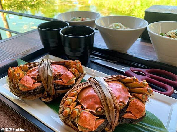 養蟹人家⟩季節限定蟹季才開放！在美麗的落羽松庭園，享受大閘蟹飽滿的蟹黃-苗栗南庄美食/寵物友善景觀餐廳 @果果愛Fruitlove