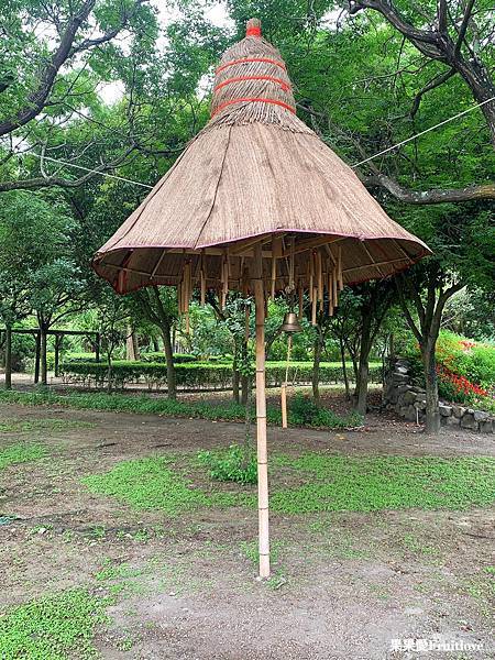 彰化景點-溪州公園親子草地野餐、餵魚，賞花，還有滿滿芬多精的森林步道 @果果愛Fruitlove